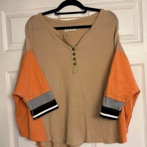 We the Free Henley top size M